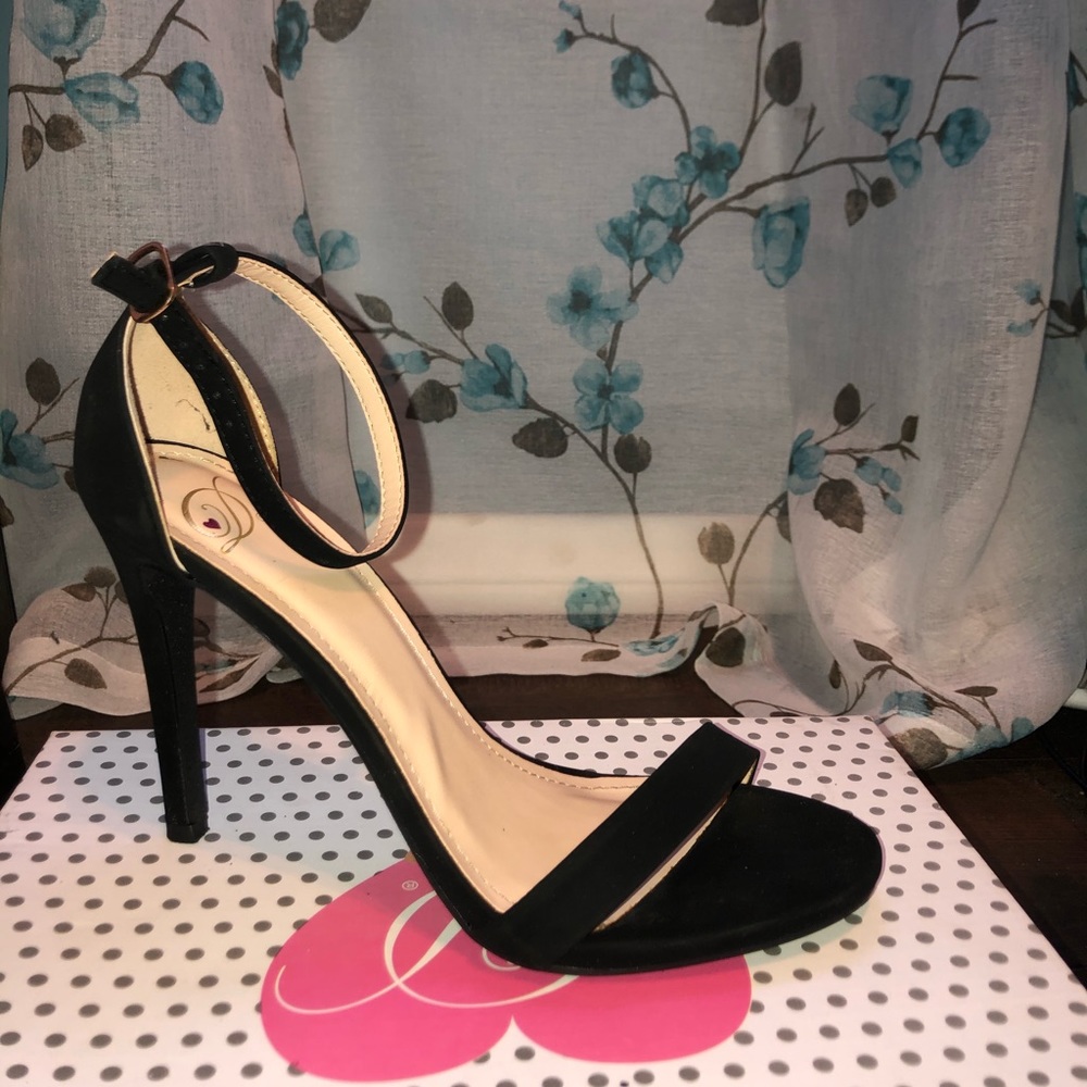 Black suede heels